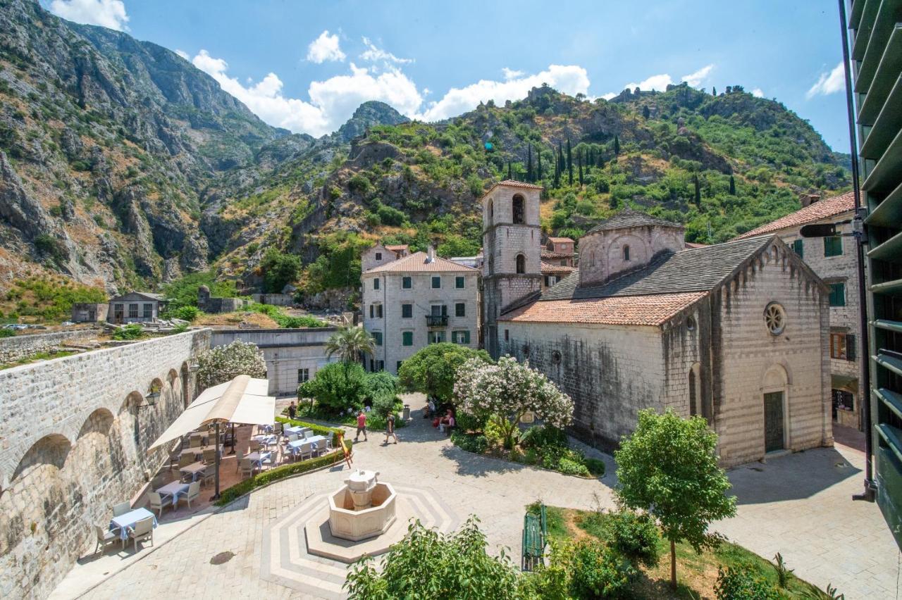 Kotor Nest Hotell Eksteriør bilde